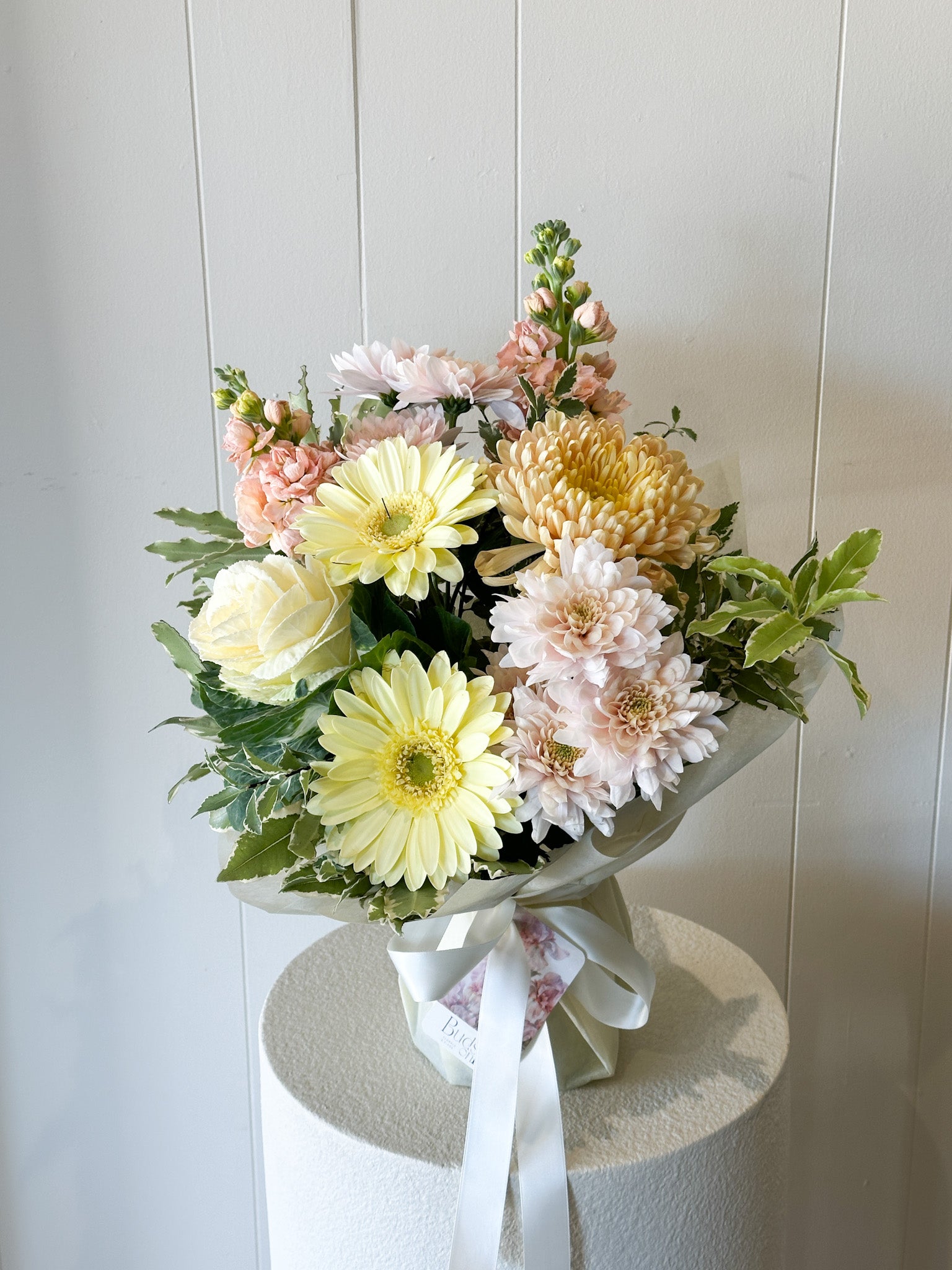 Buds on B, Buderim florist shop, Buderim gift shop, fresh flowers, flower vases, Sunshine Coast florist shop, Sunshine Coast local florist, florist near me, flower delivery, fresh flower delivery, flowers, vases for flowers, florist shop Sunshine Coast, vases, pots, chocolates, gifts, flower posy vase, Woombye florist shop, hinterland florist, Nambour florist, Palmwoods florist, ivy and wood candles and diffusers, Sunshine Coast flower shop, Sunshine Coast Florist, Sunshine Coast Flower delivery 