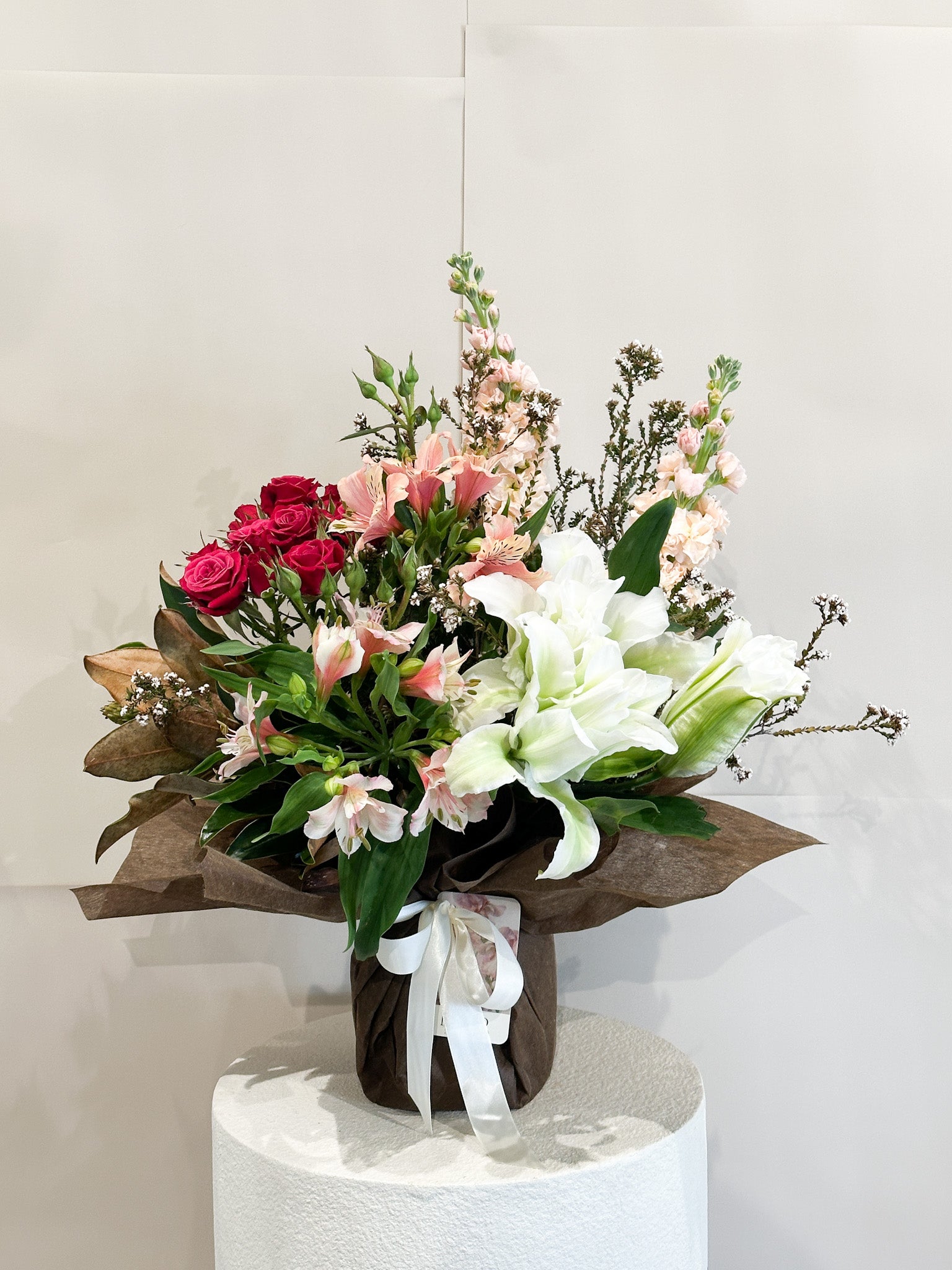 Buds on B, Buderim florist shop, Buderim gift shop, fresh flowers, flower vases, Sunshine Coast florist shop, Sunshine Coast local florist, florist near me, flower delivery, fresh flower delivery, flowers, vases for flowers, florist shop Sunshine Coast, vases, pots, chocolates, gifts, flower posy vase, Woombye florist shop, hinterland florist, Nambour florist, Palmwoods florist, ivy and wood candles and diffusers, Sunshine Coast flower shop, Sunshine Coast Florist, Sunshine Coast Flower delivery