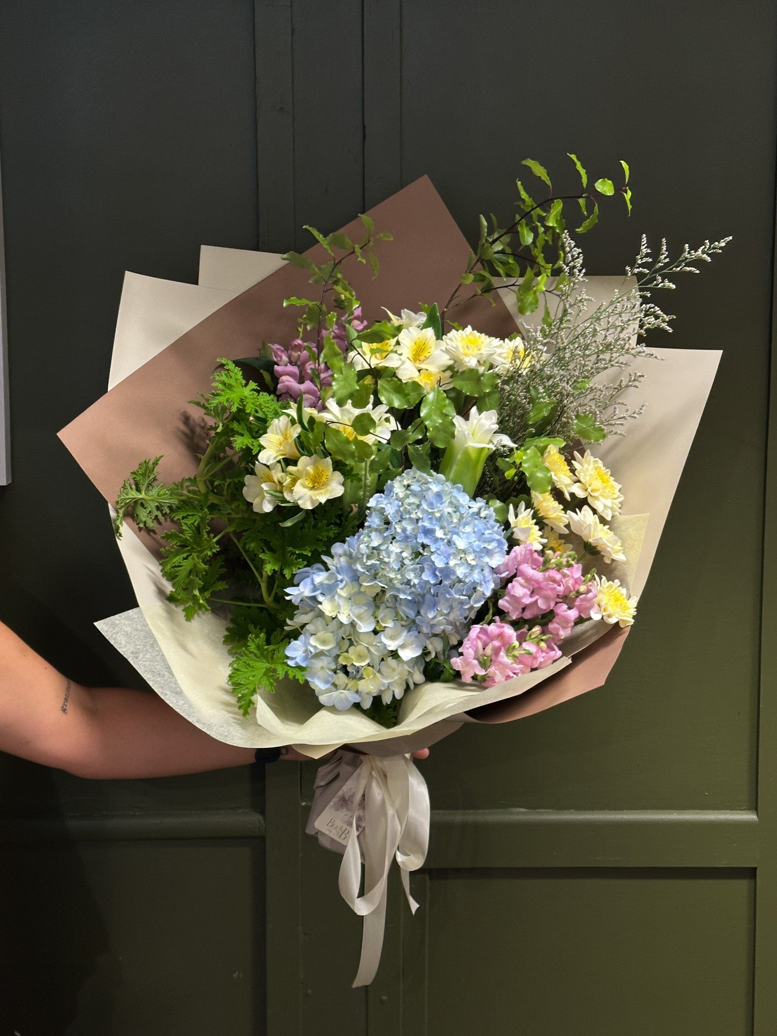 Buds on B, Buderim florist shop, Buderim gift shop, fresh flowers, flower vases, Sunshine Coast florist shop, Sunshine Coast local florist, florist near me, flower delivery, fresh flower delivery, flowers, vases for flowers, florist shop Sunshine Coast, vases, pots, chocolates, gifts, flower posy vase, Woombye florist shop, hinterland florist, Nambour florist, Palmwoods florist,Sunshine Coast flower shop, Sunshine Coast Florist, Sunshine Coast Flower delivery 