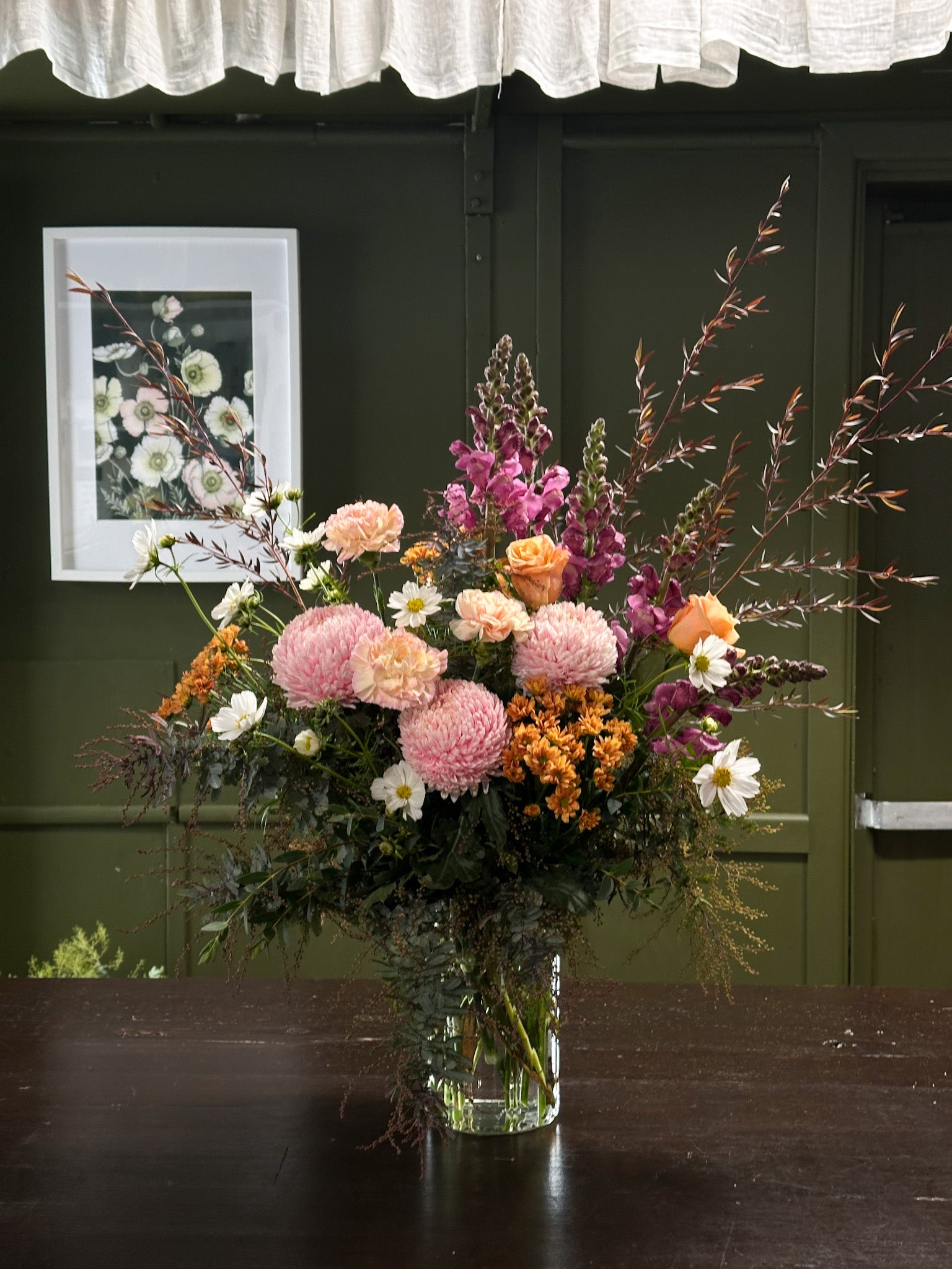 Buds on B, Buderim florist shop, Buderim gift shop, fresh flowers, flower vases, Sunshine Coast florist shop, Sunshine Coast local florist, florist near me, flower delivery, fresh flower delivery, flowers, vases for flowers, florist shop Sunshine Coast, vases, pots, chocolates, gifts, flower posy vase, Woombye florist shop, hinterland florist, Nambour florist, Palmwoods florist,Sunshine Coast flower shop, Sunshine Coast Florist, Sunshine Coast Flower delivery 