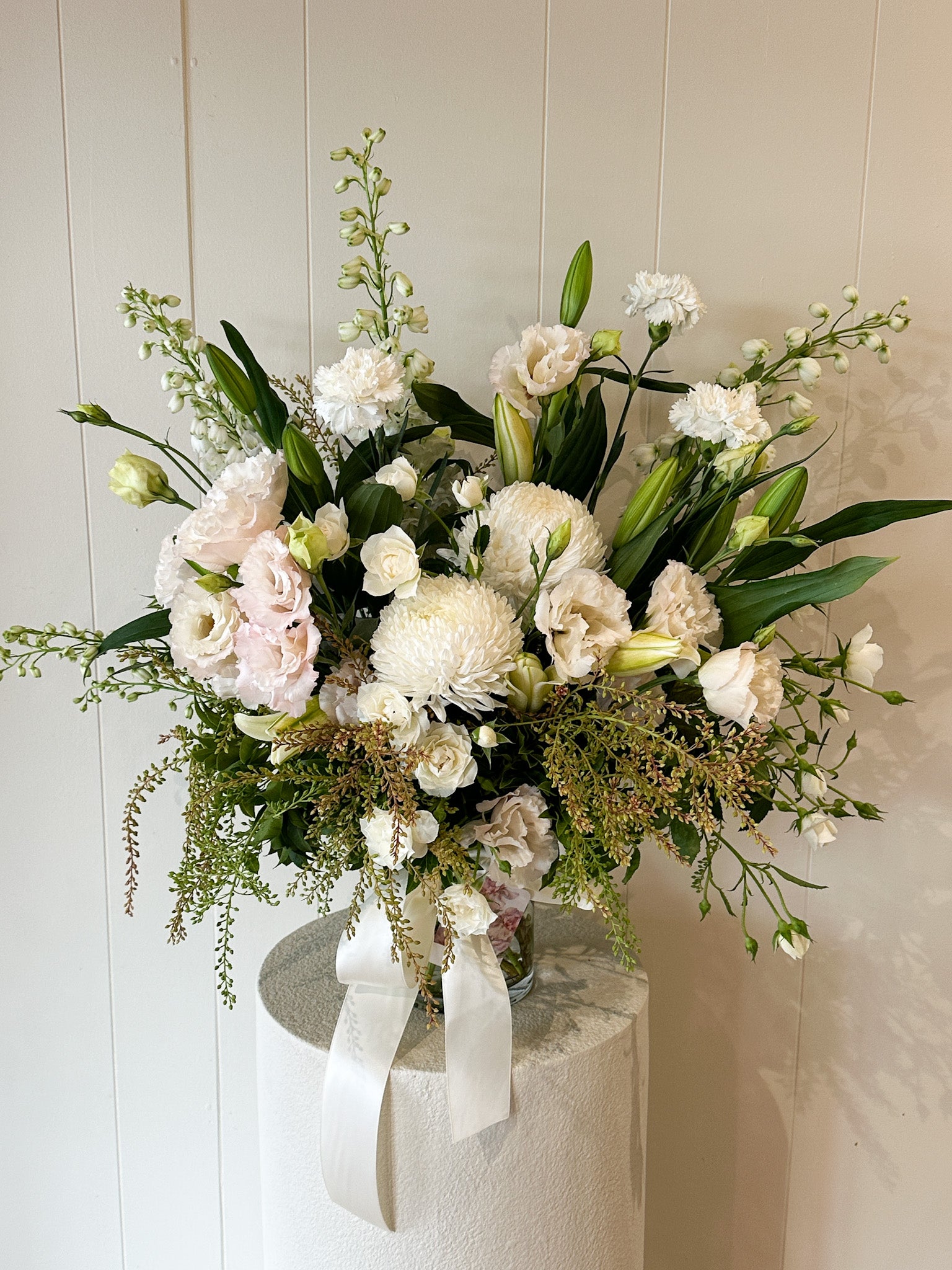 Buds on B, Buderim florist shop, Buderim gift shop, fresh flowers, flower vases, Sunshine Coast florist shop, Sunshine Coast local florist, florist near me, flower delivery, fresh flower delivery, flowers, vases for flowers, florist shop Sunshine Coast, vases, pots, chocolates, gifts, flower posy vase, Woombye florist shop, hinterland florist, Nambour florist, Palmwoods florist, ivy and wood candles and diffusers, Sunshine Coast flower shop, Sunshine Coast Florist, Sunshine Coast Flower delivery 