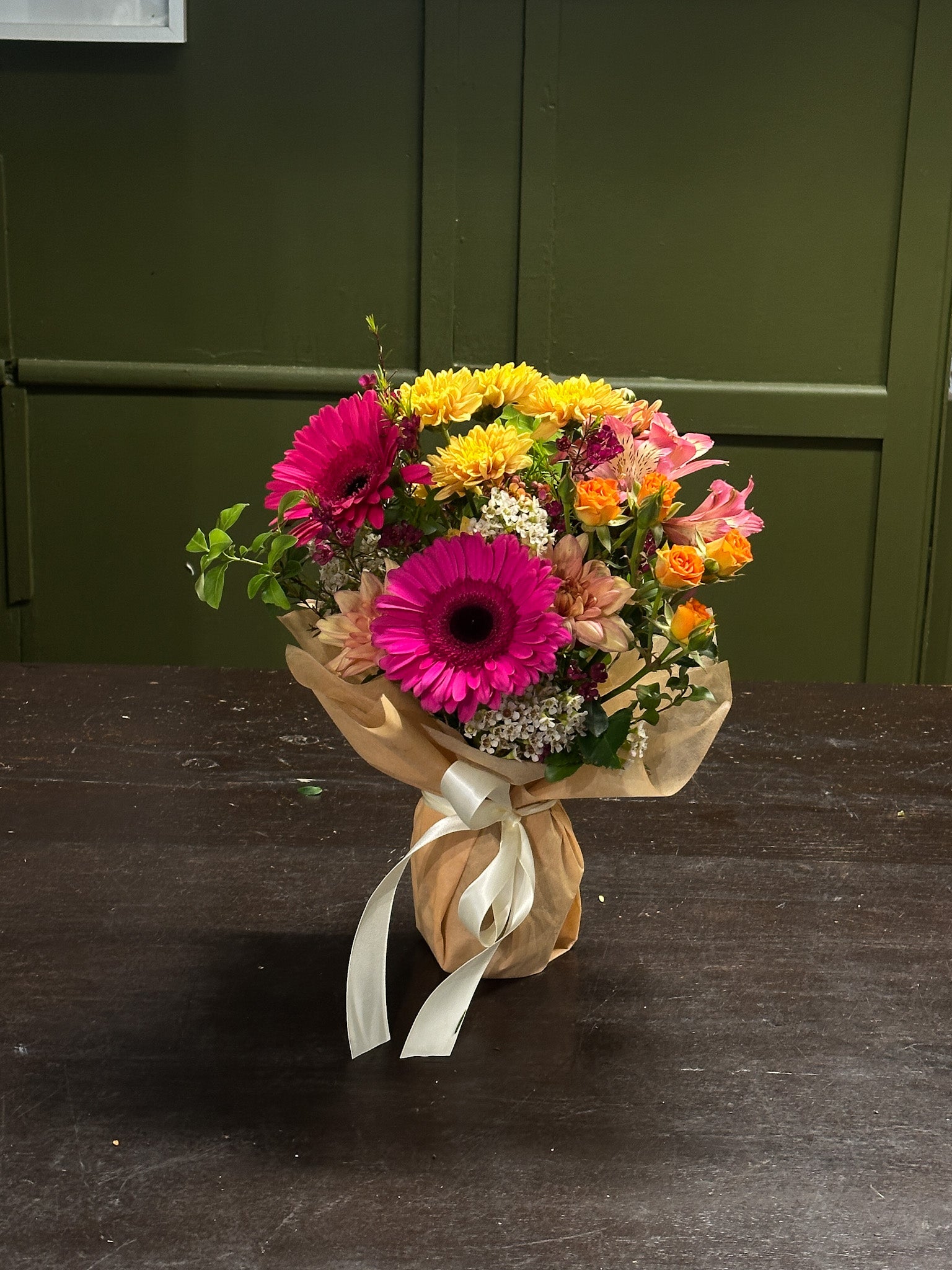 Buds on B, Buderim florist shop, Buderim gift shop, fresh flowers, flower vases, Sunshine Coast florist shop, Sunshine Coast local florist, florist near me, flower delivery, fresh flower delivery, flowers, vases for flowers, florist shop Sunshine Coast, vases, pots, chocolates, gifts, flower posy vase, Woombye florist shop, hinterland florist, Nambour florist, Palmwoods florist, ivy and wood candles and diffusers, Sunshine Coast flower shop, Sunshine Coast Florist, Sunshine Coast Flower delivery 