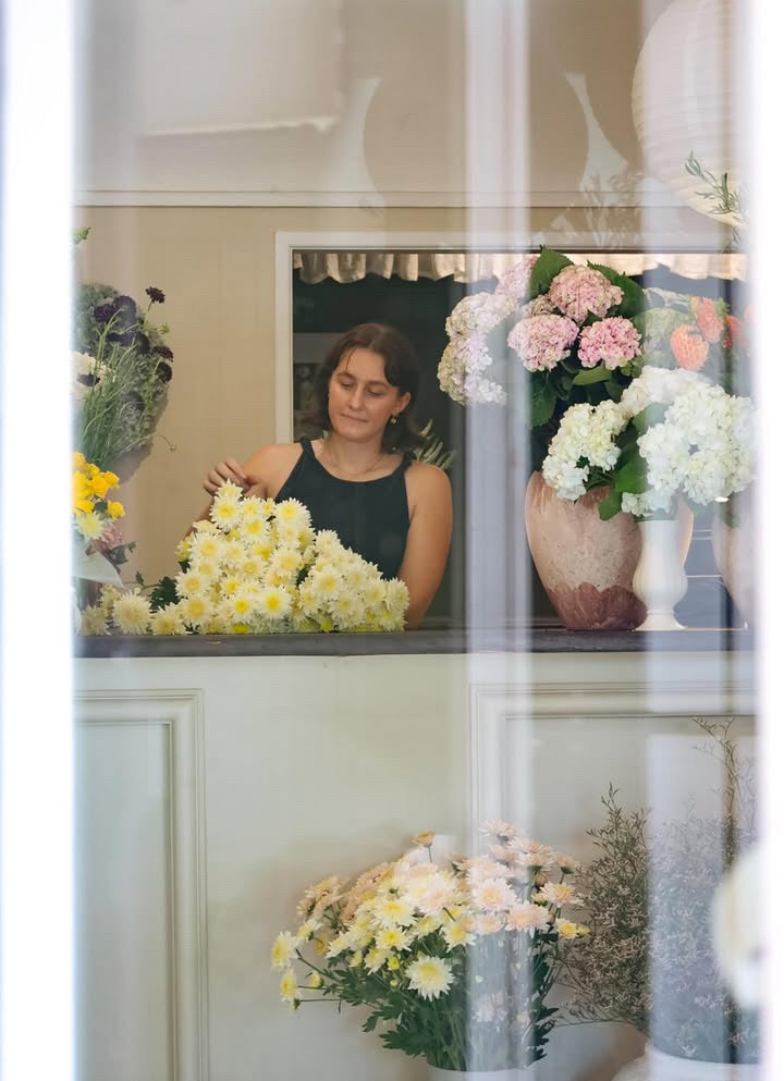 sunshine coast flower shop, sunshine coast florist, flower delivery sunshine coast, local flower shop, buds on buderim, maroocydore florist 