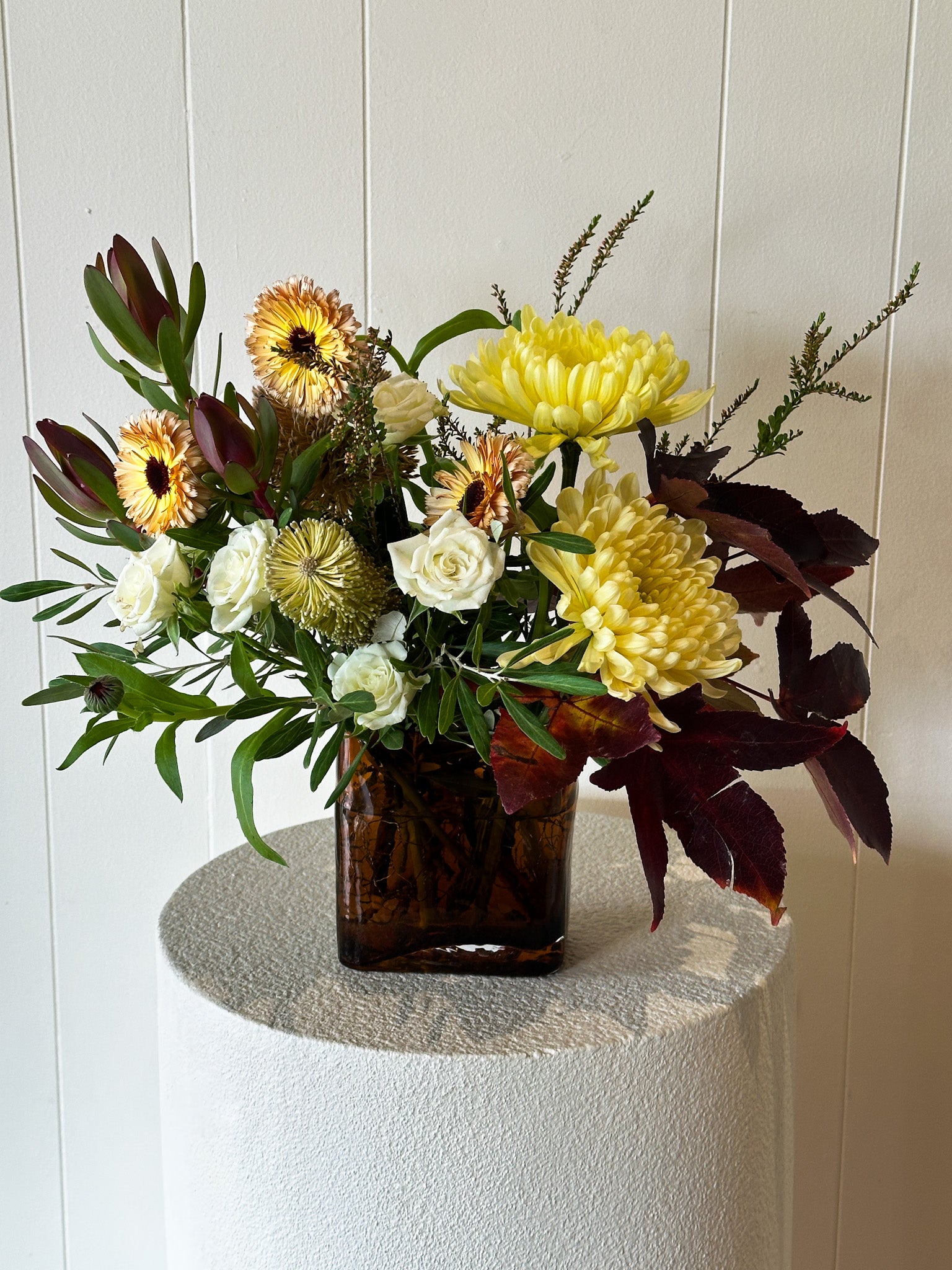 Buds on B, Buderim florist shop, Buderim gift shop, fresh flowers, flower vases, Sunshine Coast florist shop, Sunshine Coast local florist, florist near me, flower delivery, fresh flower delivery, flowers, vases for flowers, florist shop Sunshine Coast, vases, pots, chocolates, gifts, flower posy vase, Woombye florist shop, hinterland florist, Nambour florist, Palmwoods florist, ivy and wood candles and diffusers, Sunshine Coast flower shop, Sunshine Coast Florist, Sunshine Coast Flower delivery
