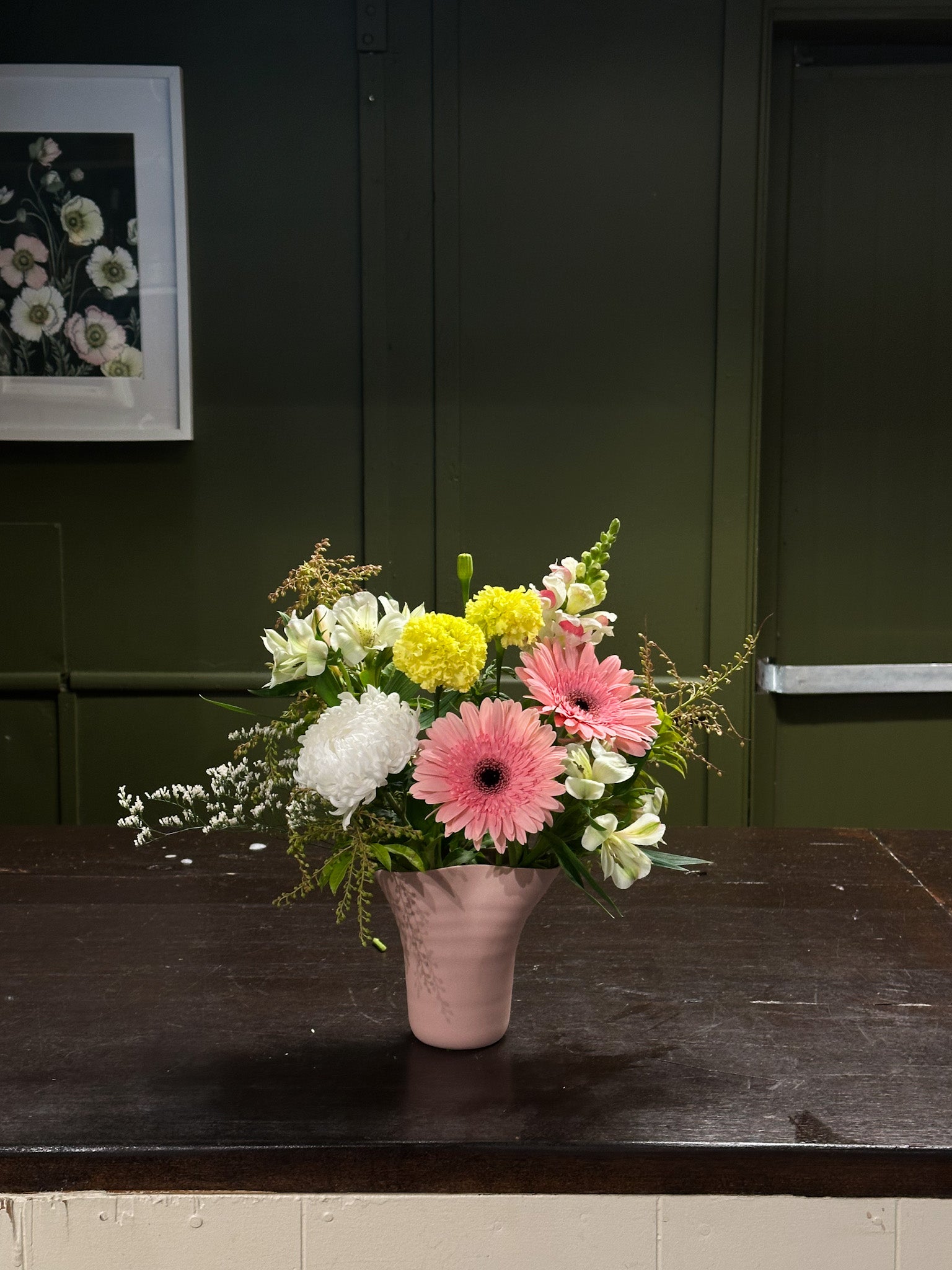 Buds on B, Buderim florist shop, Buderim gift shop, fresh flowers, flower vases, Sunshine Coast florist shop, Sunshine Coast local florist, florist near me, flower delivery, fresh flower delivery, flowers, vases for flowers, florist shop Sunshine Coast, vases, pots, chocolates, gifts, flower posy vase, Woombye florist shop, hinterland florist, Nambour florist, Palmwoods florist,Sunshine Coast flower shop, Sunshine Coast Florist, Sunshine Coast Flower delivery 