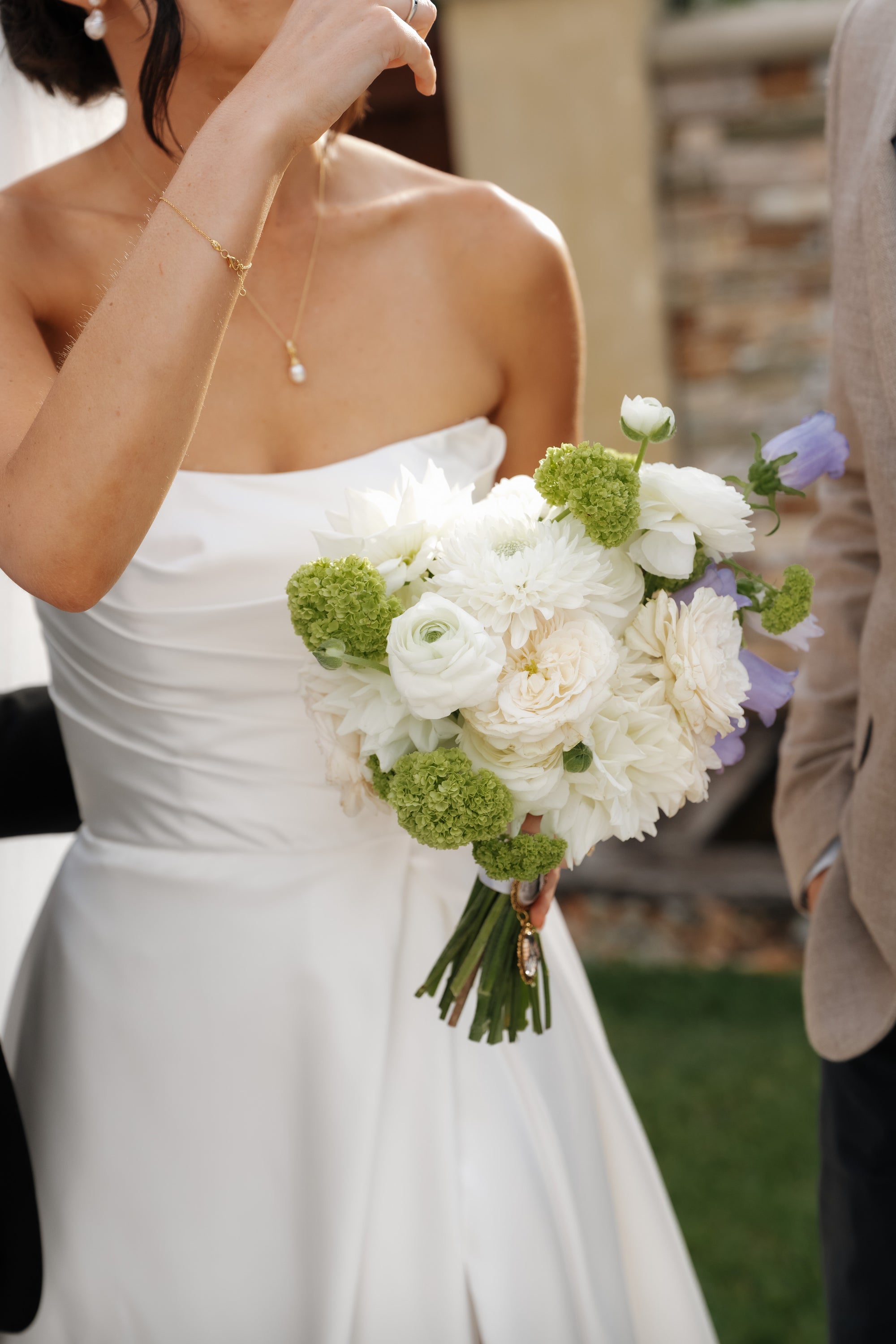 Weddings, Sunshine Coast wedding florist, wedding florist Sunshine Coast, Woombye wedding florist, Maleny wedding florist, Montville wedding florist, buderim wedding florist, wedding flowers, Sunshine Coast wedding flowers, cheap wedding flowers, cheap wedding florist, wedding florist hinterland, hinterland wedding florist 